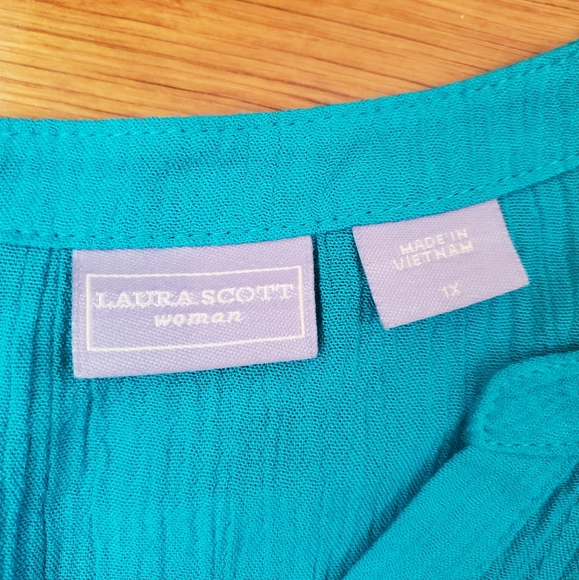 Teal Short Sleeve Blouse - Picture 4 of 6